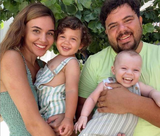 Eser Yenenler’in Sağlık Durumu Nasıl? Hastaneye Kaldırıldı! 1