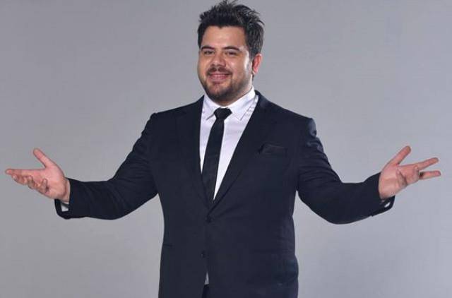 Eser Yenenler’in Sağlık Durumu Nasıl? Hastaneye Kaldırıldı! 4
