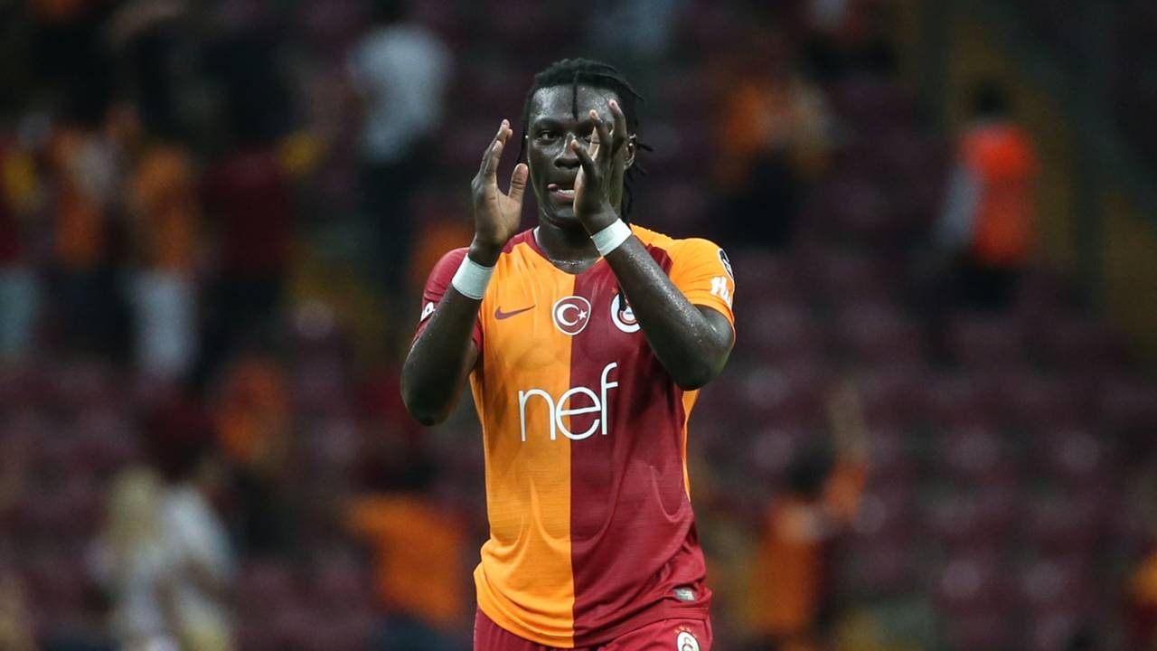Yıldız futbolcu Gomis Galatasaray’a geri mi dönüyor?