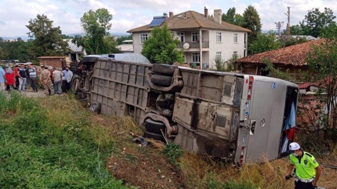 Kastamonu’da akıl almaz kaza: onlarca yaralı!