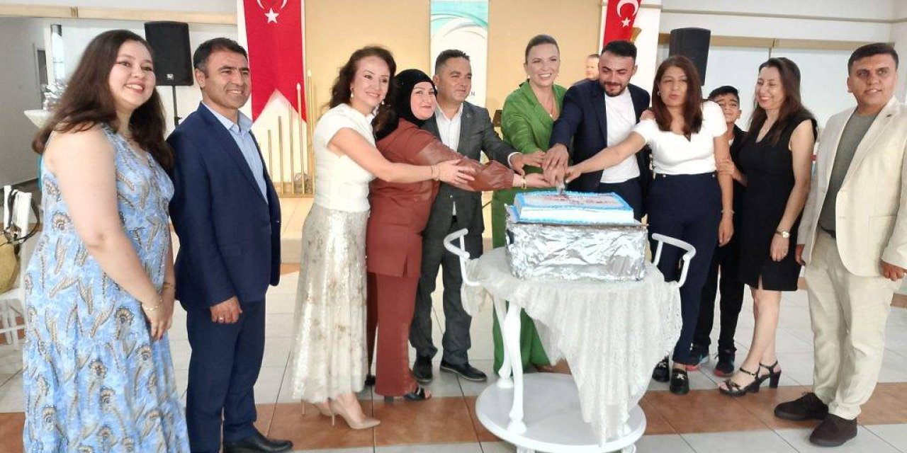 Sağlık Sen 2 Nolu Şubeden Hemşireler ve Ebeler Haftası Moral Günü Kutlaması