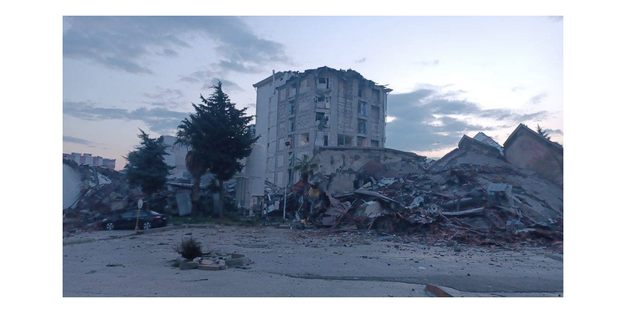 Hatay’da Aile Hekimleri Konteynırda Hizmet Veriyor!