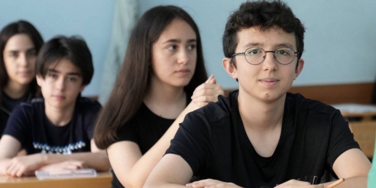 LGS kitapçıkları yayımlandı