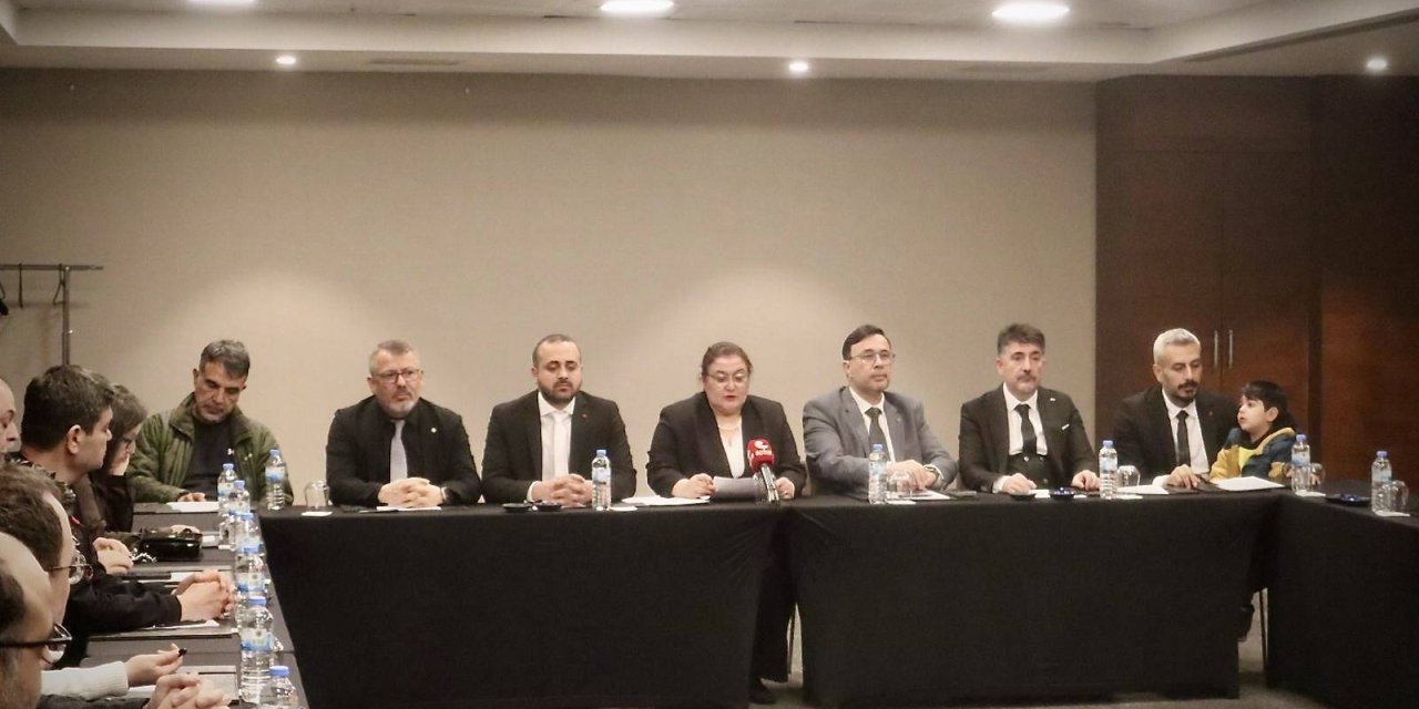 “14 Mart Hekimlerin Günüdür; Sorunlar Görmezden Gelinemez”