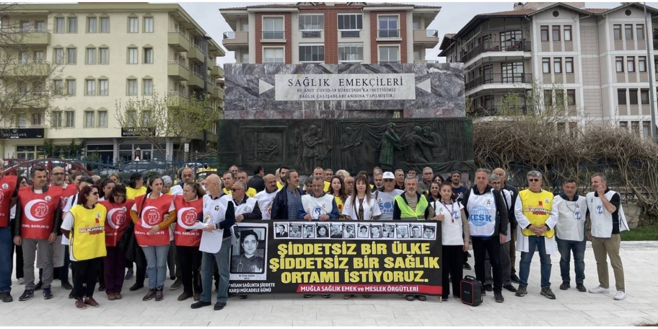 Dr. Ersin Arslan ve Şiddet Sonucu Yaşamını Yitiren Hekimler Anıldı