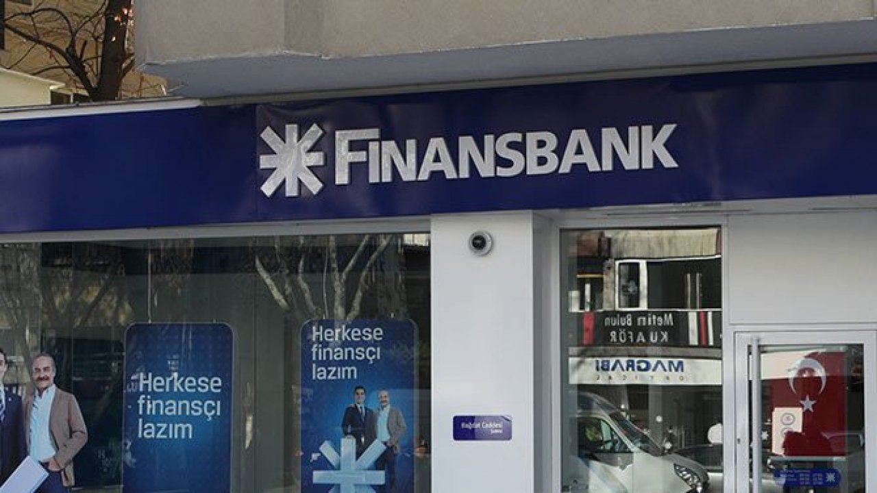 Finansbank Diğer Bankalarla Resmen Dalga Geçti! Notu Okuyan Çok Güldü