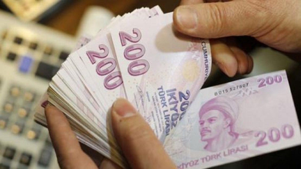 Kredi faiz oranlarında belirtilmiş olan miktarlardan sonra oluşan rekabet arsa çıkmış durumda. Neredeyse tüm bankalar...