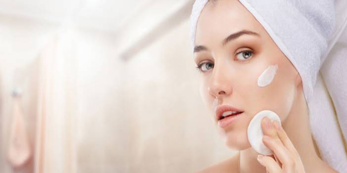 A'dan Z'ye Cilt Bakımında Kullanılan Asitler ve Bu Asitlerin Etkileri